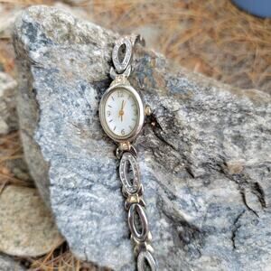 Vintage Watches Allude Oval Gold Ladies Watch White Dial Japan Quartz